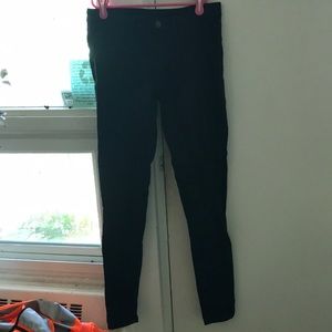 Low Rise Jeggings / Skinny Jeans